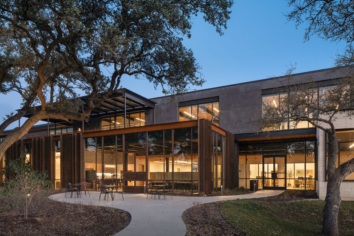 James Avery Office | Michael Hsu Office of Architecture