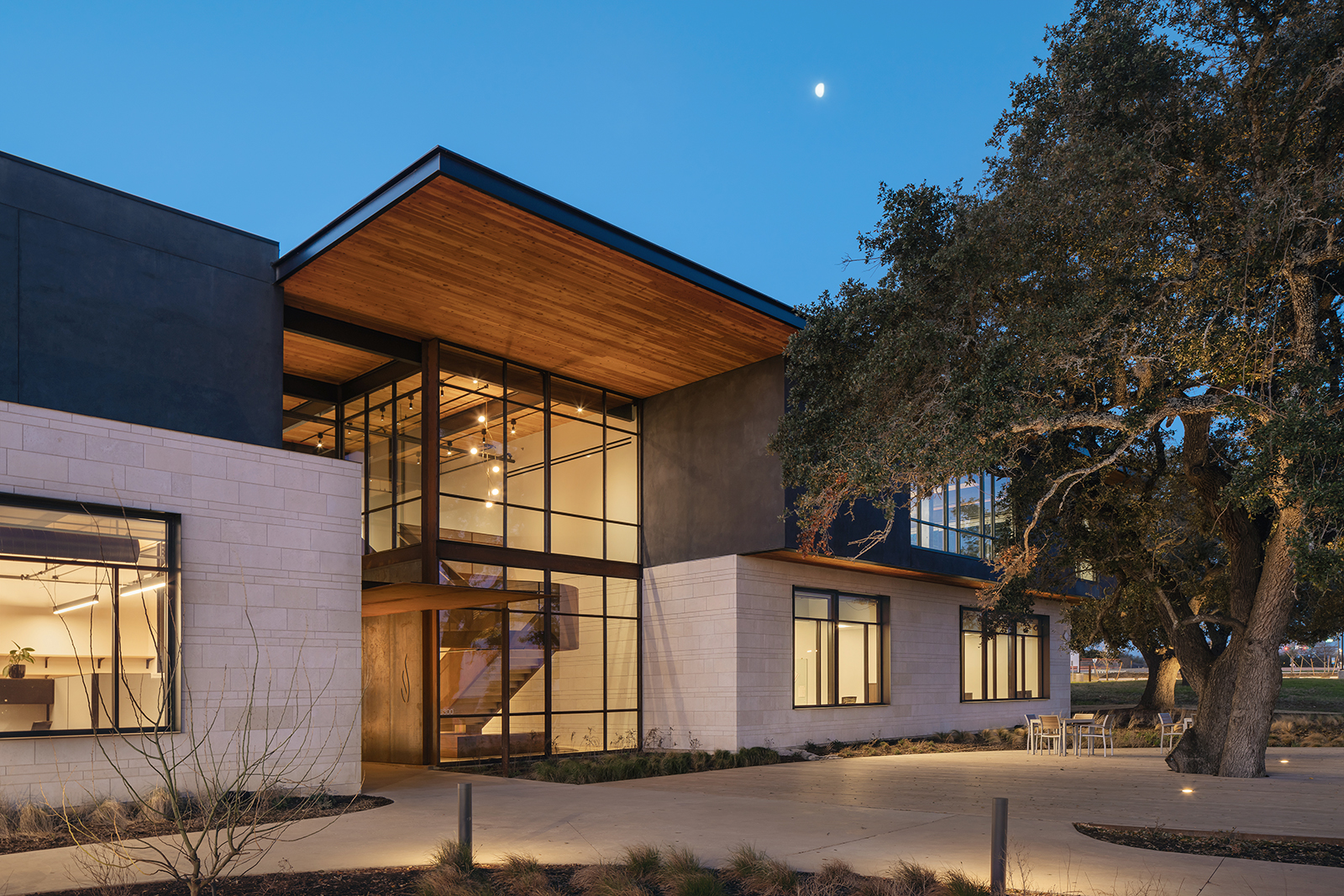 James Avery Office | Michael Hsu Office of Architecture
